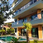 Luxury Four Fourlex Villa Termal