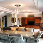 Luxury Four Fourlex *