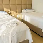 Luxury Four Fourlex Villa *