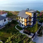 Luxury Four Fourlex Villa *