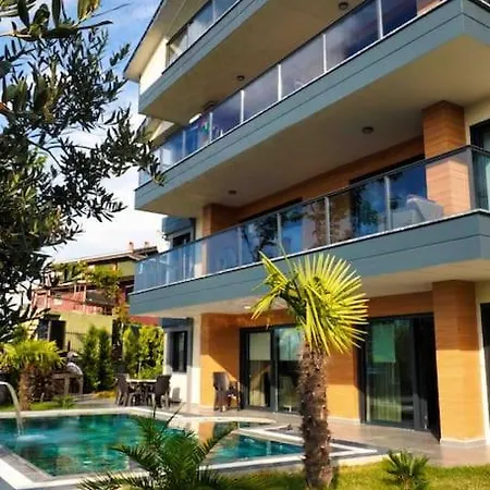 Luxury Four Fourlex Willa Termal