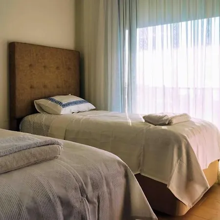 Luxury Four Fourlex ヴィラ *