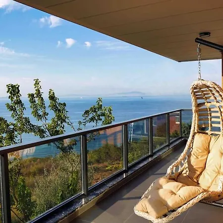 ヴィラ Luxury Four Fourlex ターマル