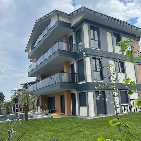 Vila Luxury Four Fourlex
