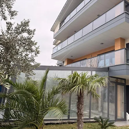 Luxury Four Fourlex Vila