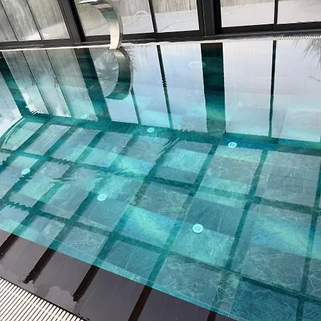 Luxury Four Fourlex Vila